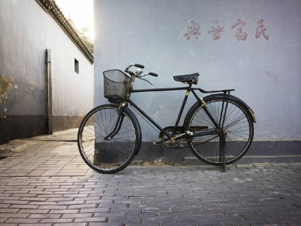 Photograph Chris Frazer Smith Bike Beijing on One Eyeland
